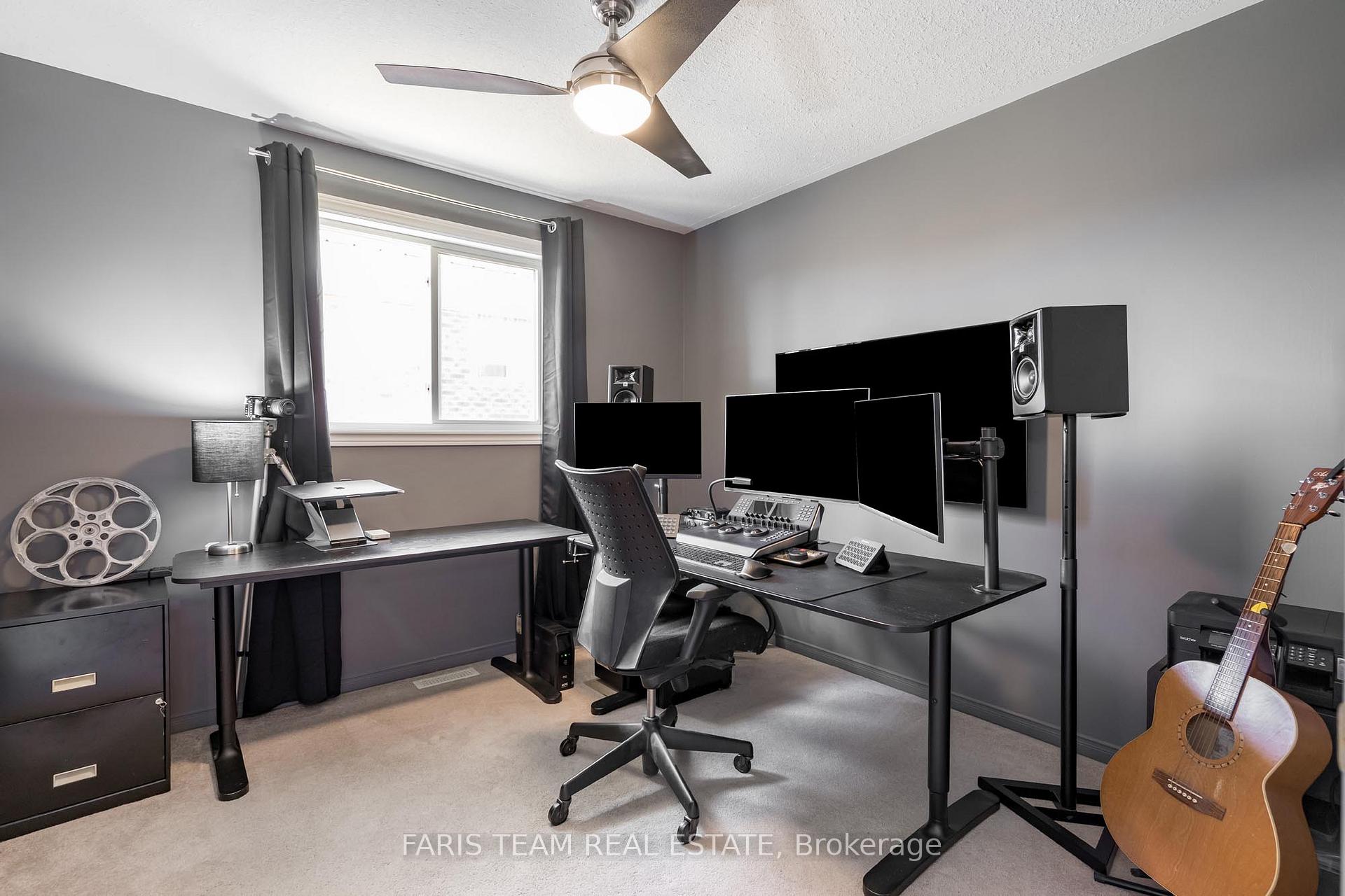 Photo 23 of 122 Sandringham Drive, Barrie, Innis-Shore — HOMEH