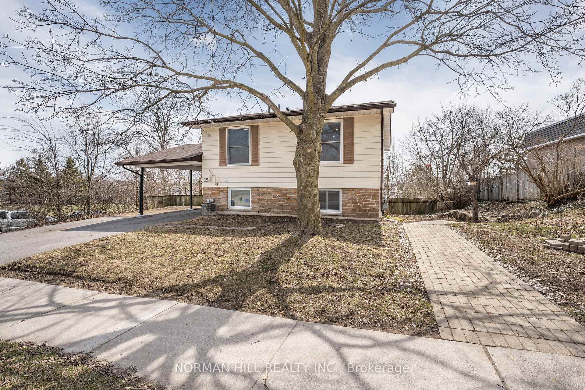 Photo 3 of 19 Collete Crescent, Barrie, Cundles East — HOMEH