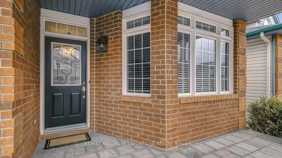 Photo 2 of 315 Rustic Hills Crescent, Ottawa, Springridge/East Village — HOMEH