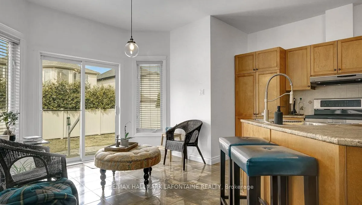 Photo 17 of 315 Rustic Hills Crescent, Ottawa, Springridge/East Village — HOMEH