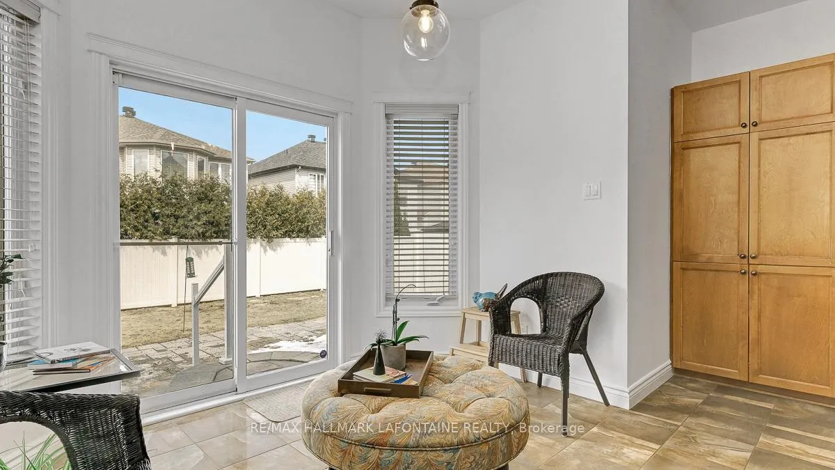 Photo 19 of 315 Rustic Hills Crescent, Ottawa, Springridge/East Village — HOMEH
