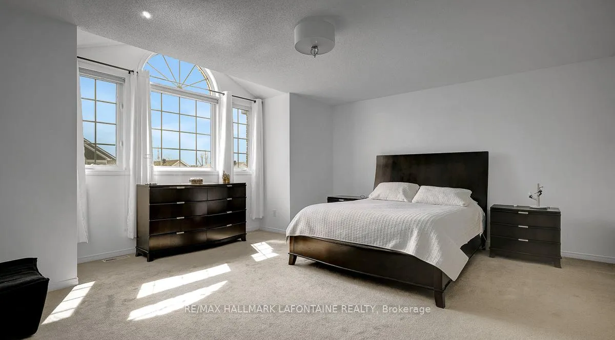 Photo 31 of 315 Rustic Hills Crescent, Ottawa, Springridge/East Village — HOMEH