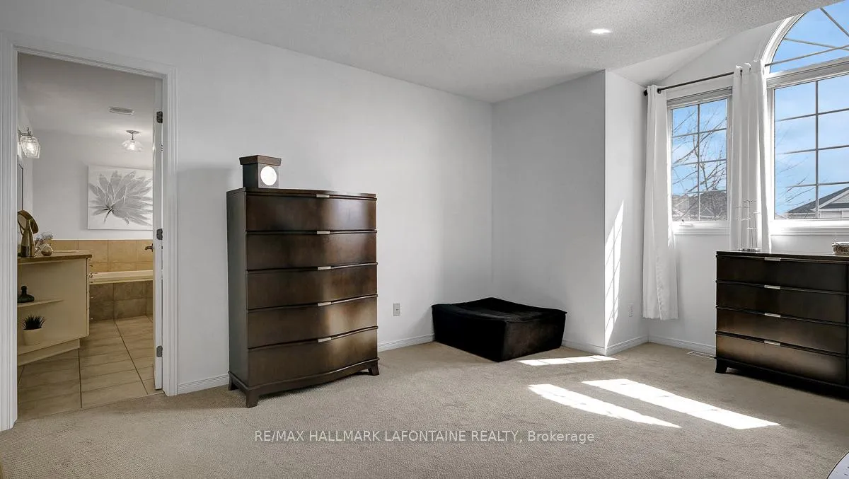 Photo 33 of 315 Rustic Hills Crescent, Ottawa, Springridge/East Village — HOMEH