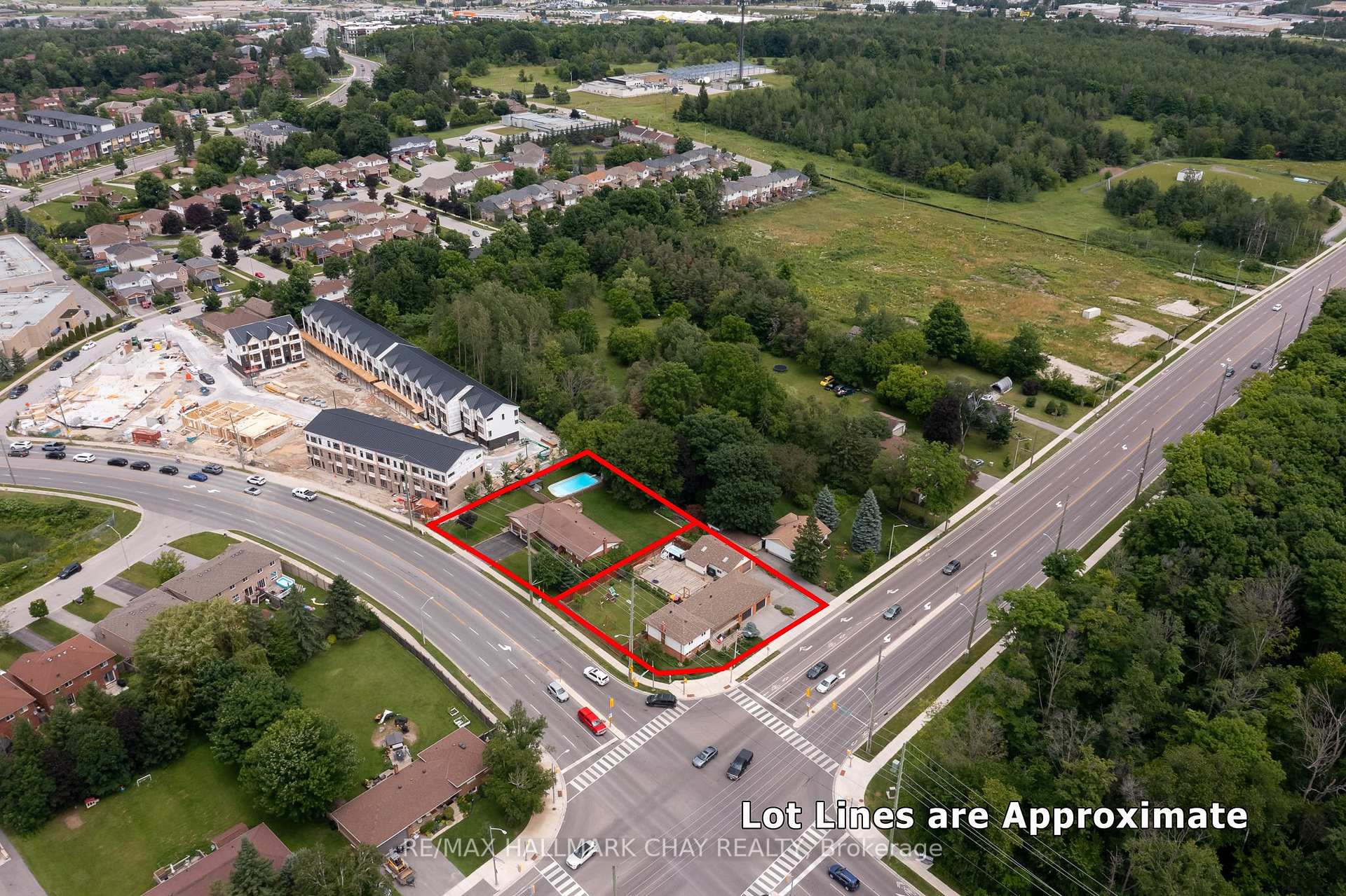 Photo 2 of 351 Veterans Drive, Barrie, Holly — HOMEH