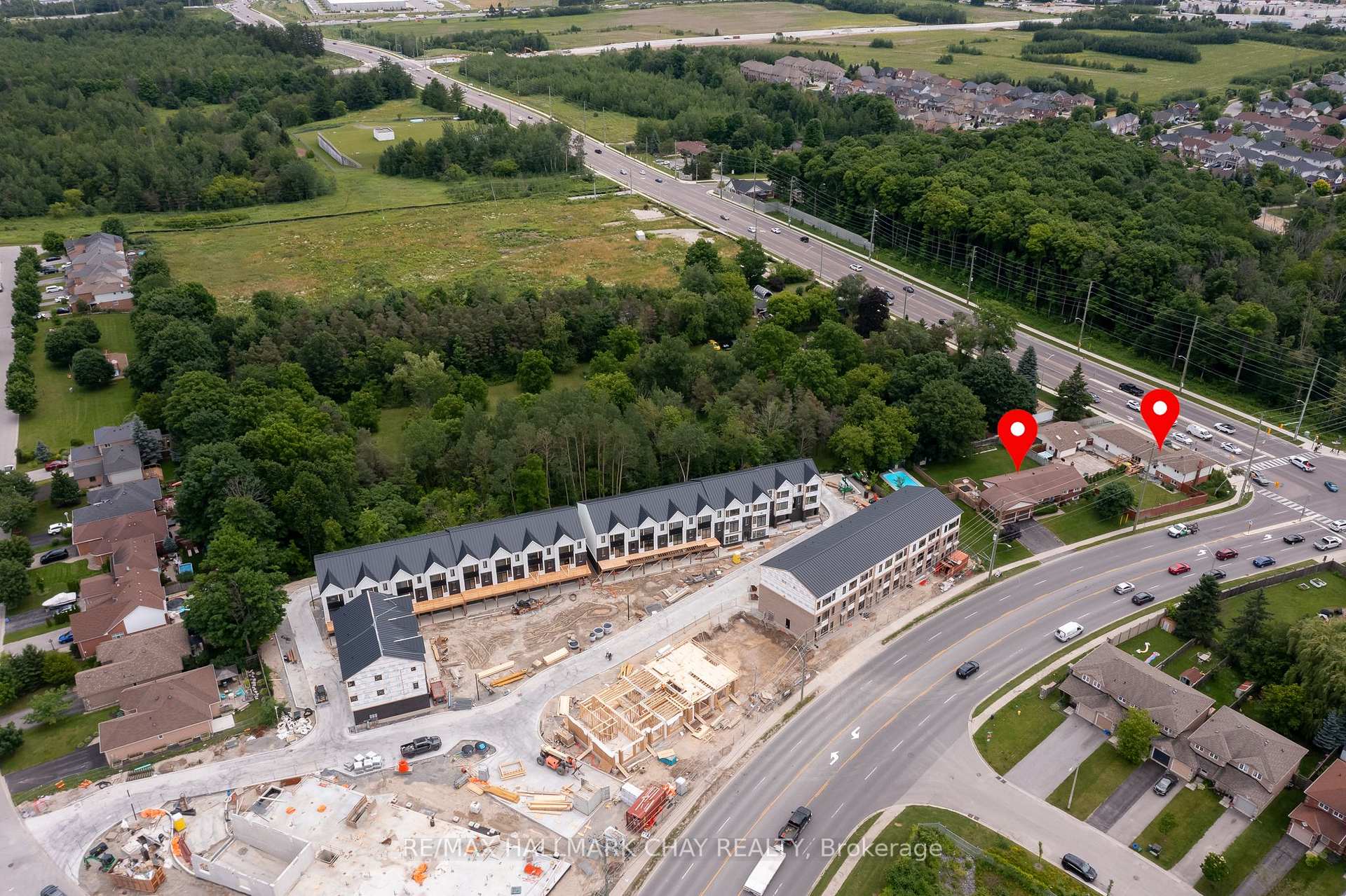 Photo 4 of 351 Veterans Drive, Barrie, Holly — HOMEH