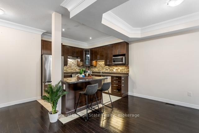 Photo 16 of 59 Galileo Drive, Hamilton, Lakeshore — HOMEH