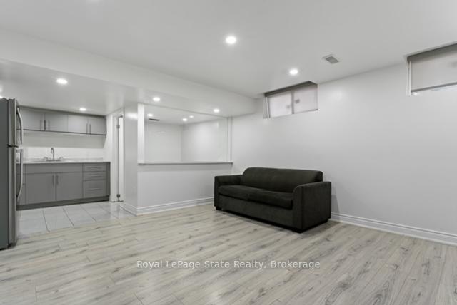 Photo 35 of 59 Galileo Drive, Hamilton, Lakeshore — HOMEH