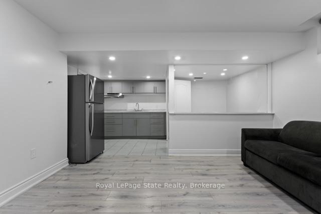 Photo 36 of 59 Galileo Drive, Hamilton, Lakeshore — HOMEH