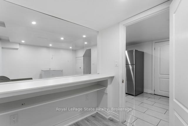 Photo 40 of 59 Galileo Drive, Hamilton, Lakeshore — HOMEH