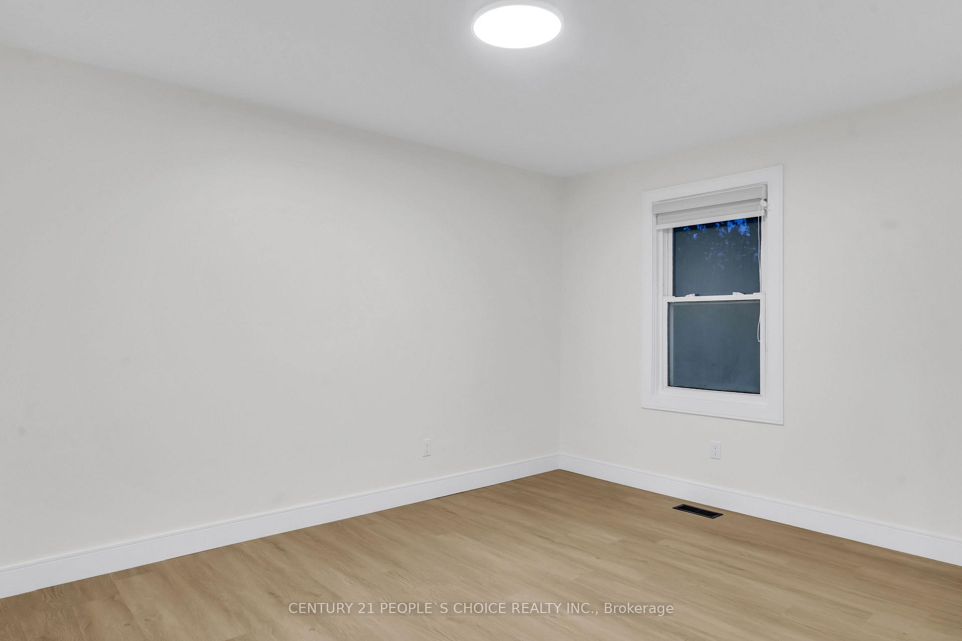 Photo 18 of 265 Avondale Boulevard, Brampton, Avondale — HOMEH