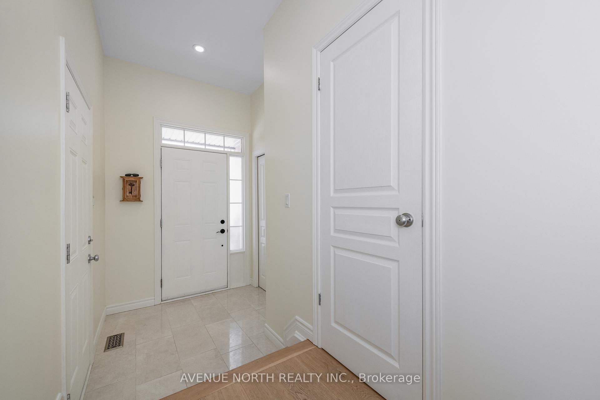 Photo 5 of 59 Madelon Drive, Ottawa, Barrhaven - Longfields — HOMEH