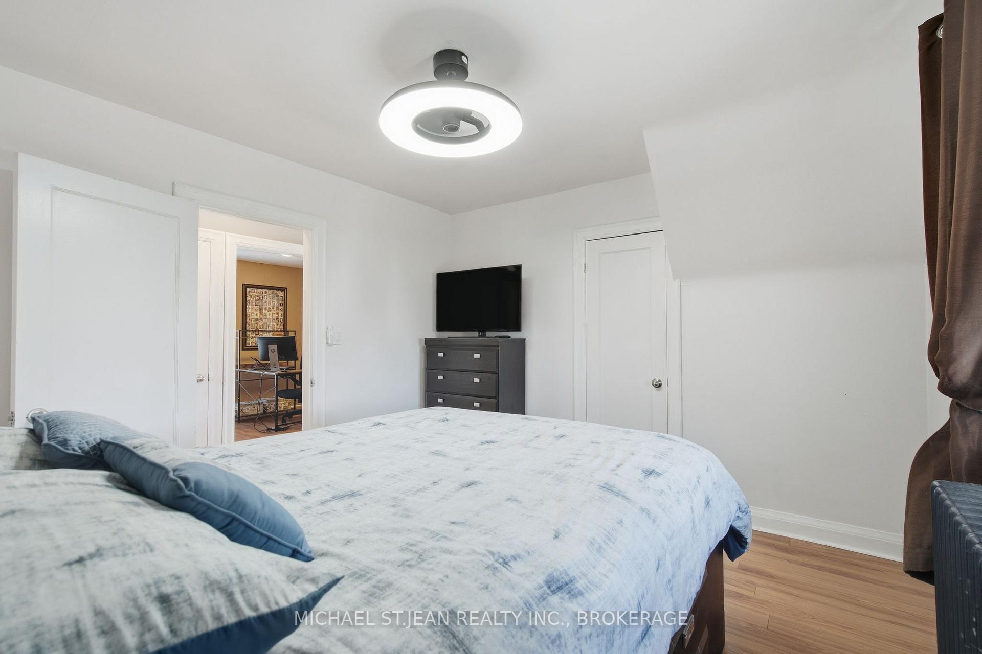 Photo 25 of 181 Craigroyston Road, Hamilton, Glenview — HOMEH