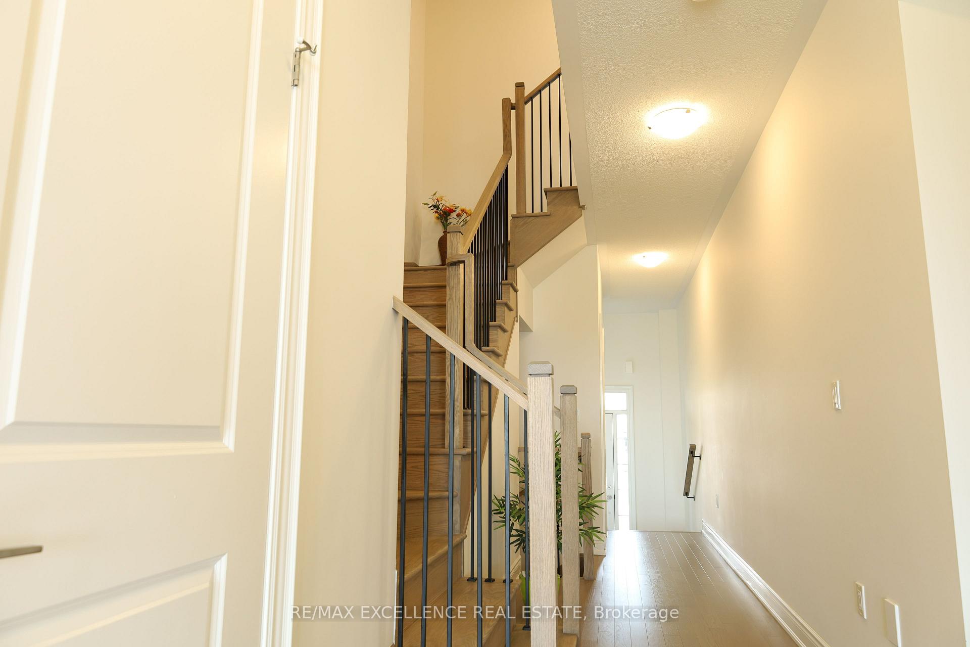 Photo 25 of 102 Bermondsey Way, Brampton, Bram West — HOMEH
