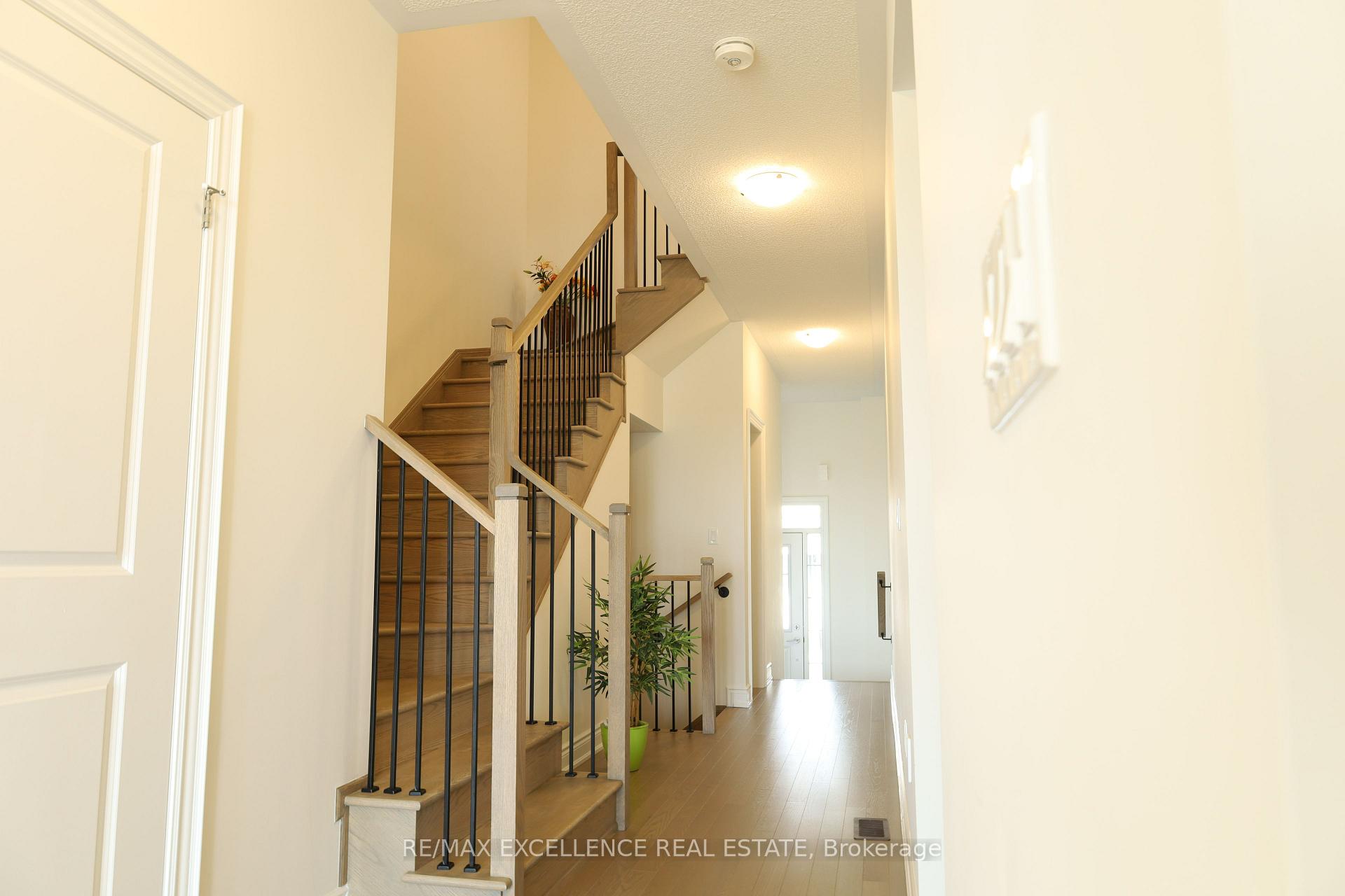 Photo 26 of 102 Bermondsey Way, Brampton, Bram West — HOMEH