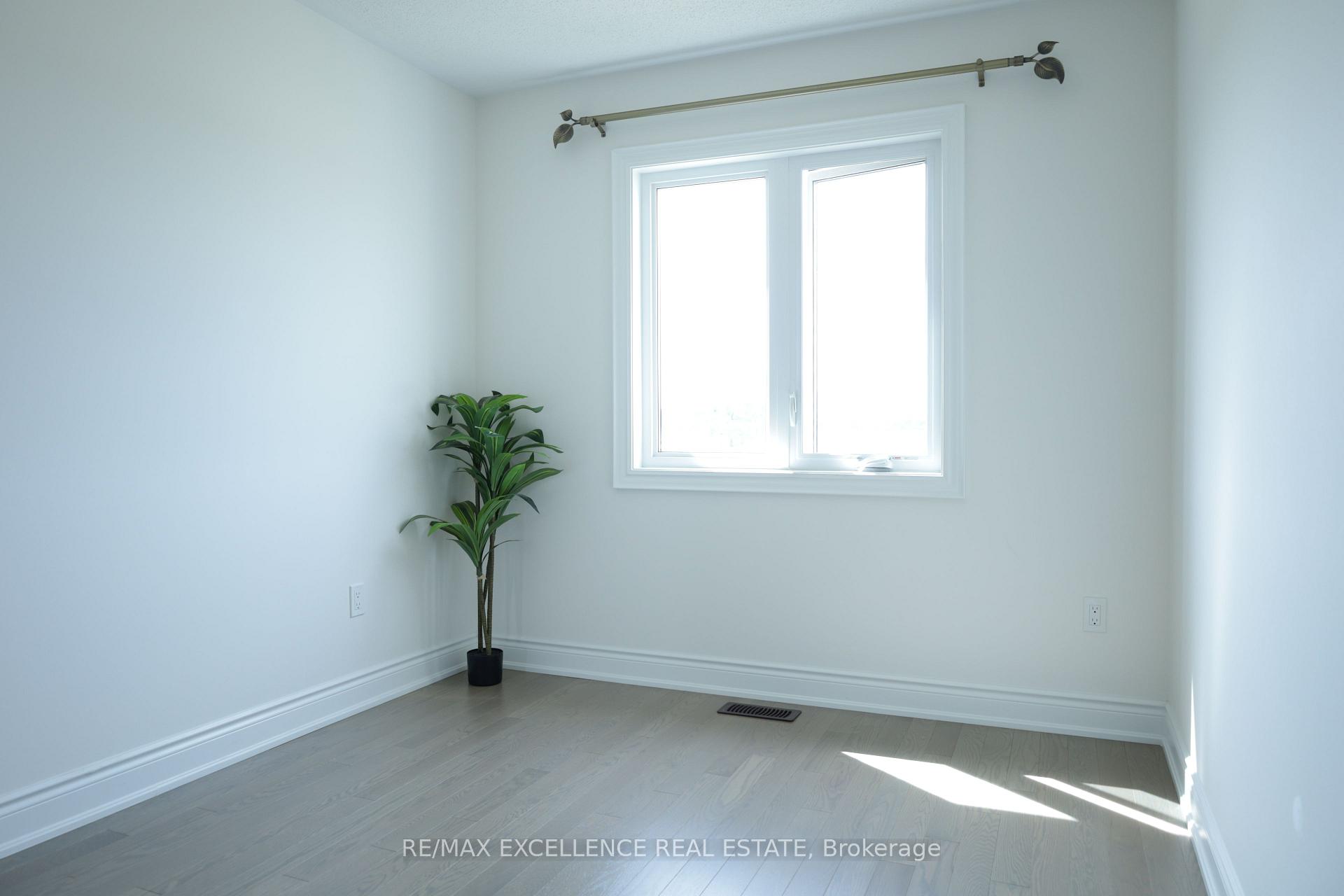 Photo 39 of 102 Bermondsey Way, Brampton, Bram West — HOMEH