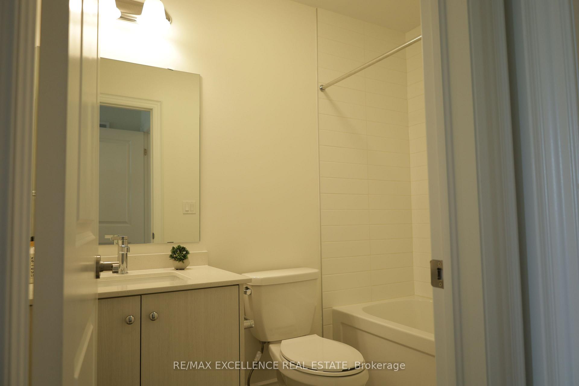 Photo 40 of 102 Bermondsey Way, Brampton, Bram West — HOMEH
