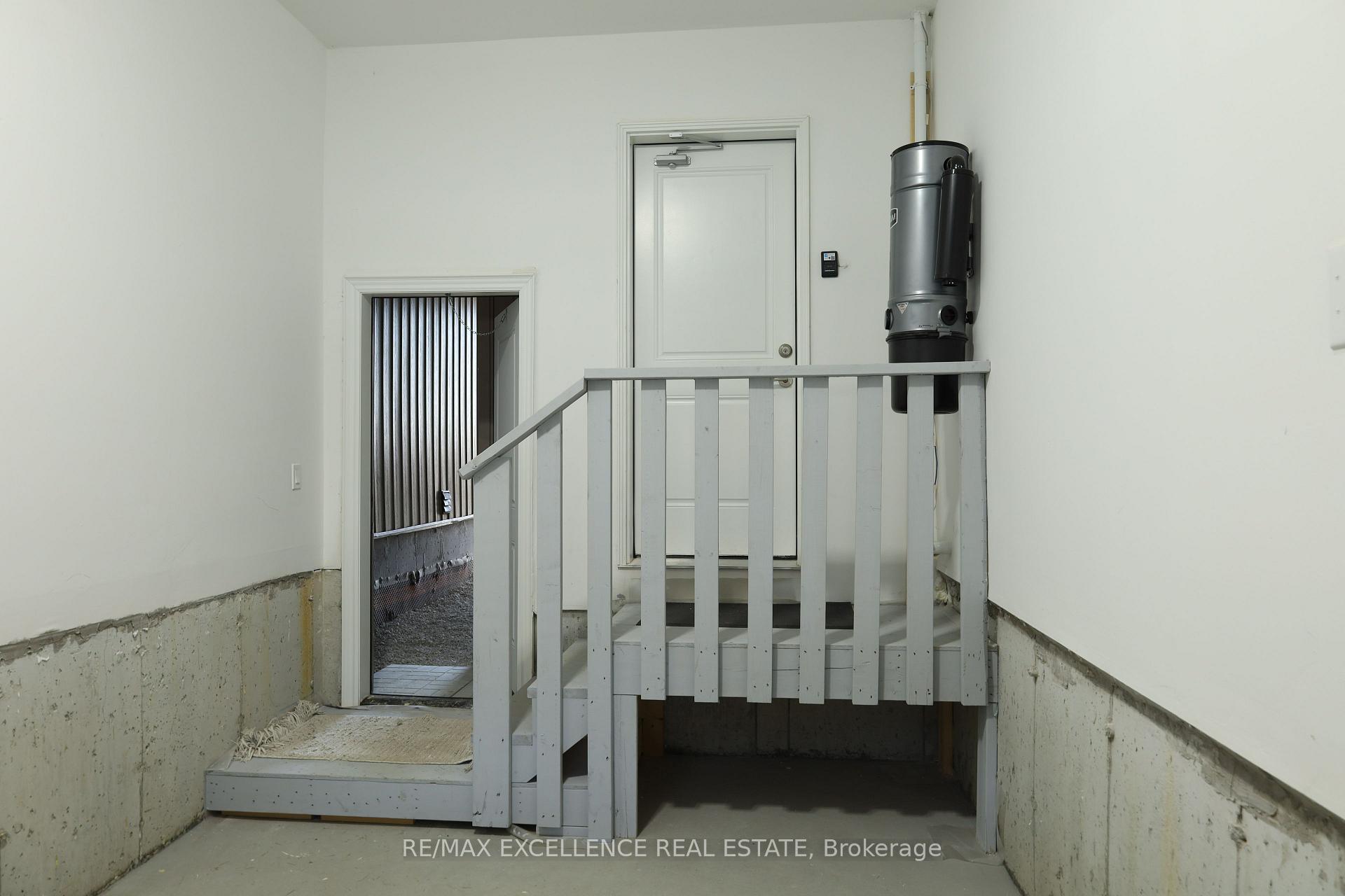 Photo 46 of 102 Bermondsey Way, Brampton, Bram West — HOMEH