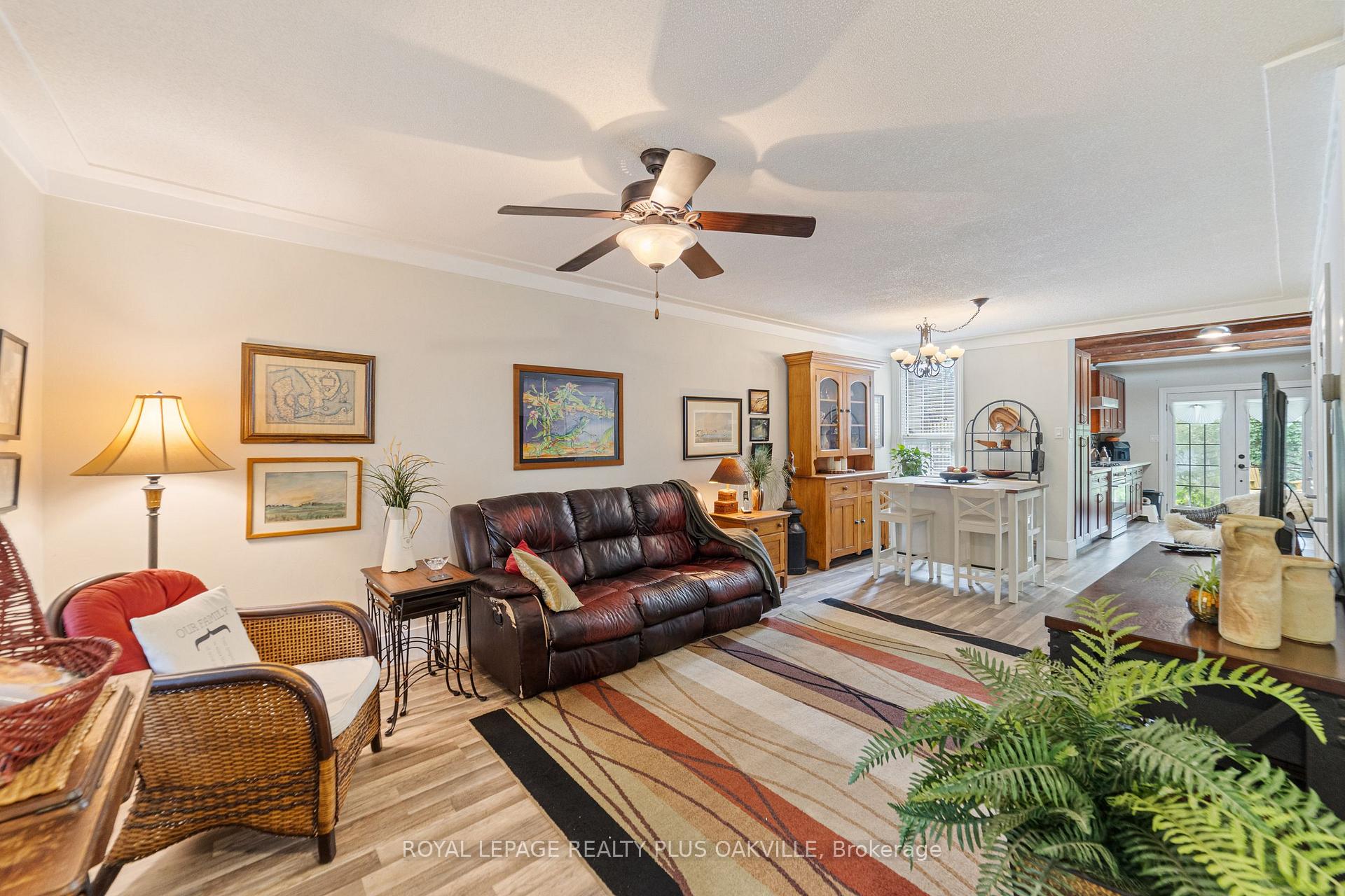 Photo 5 of 100 Case Street, Hamilton, Stripley — HOMEH