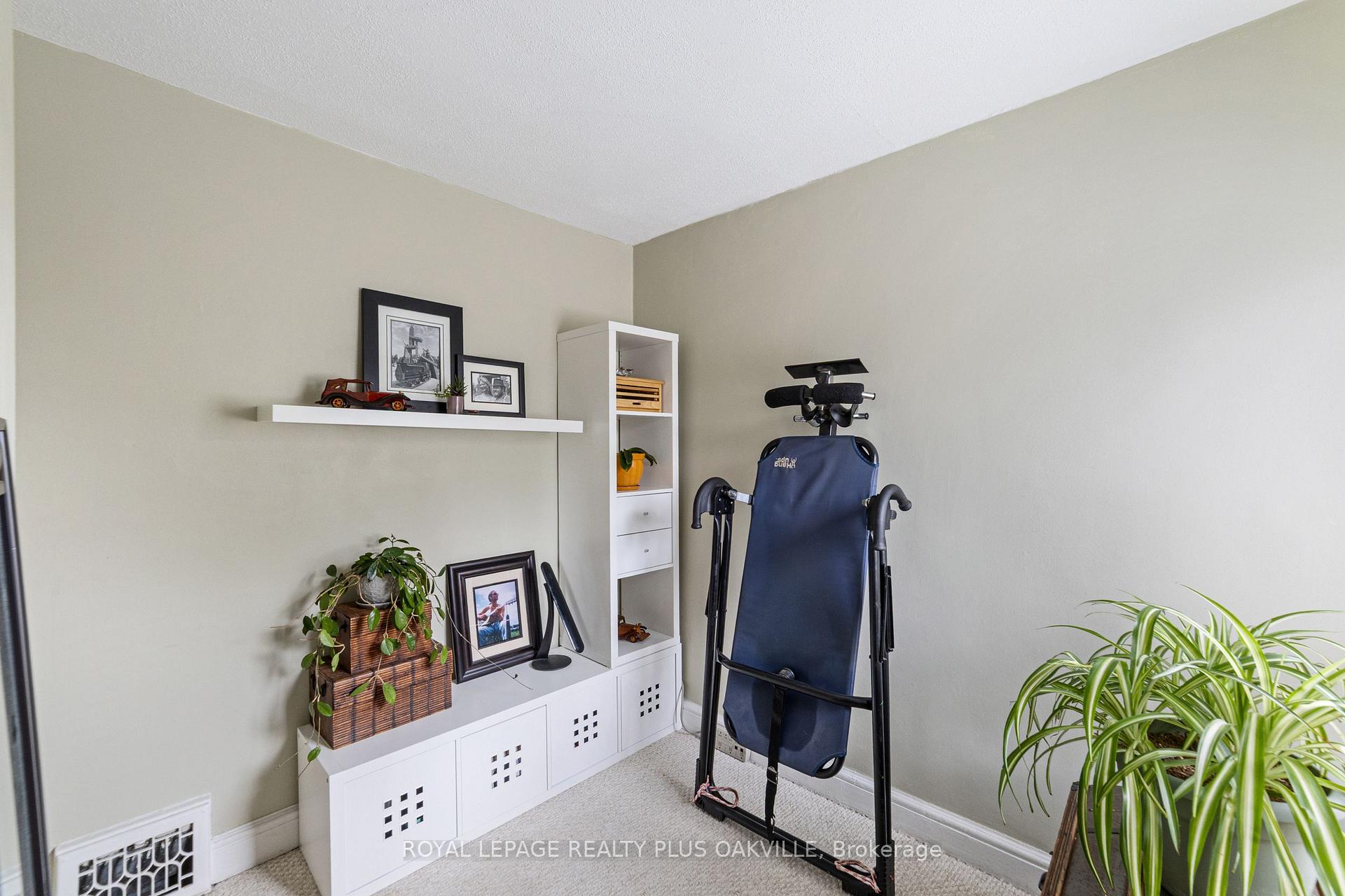 Photo 18 of 100 Case Street, Hamilton, Stripley — HOMEH