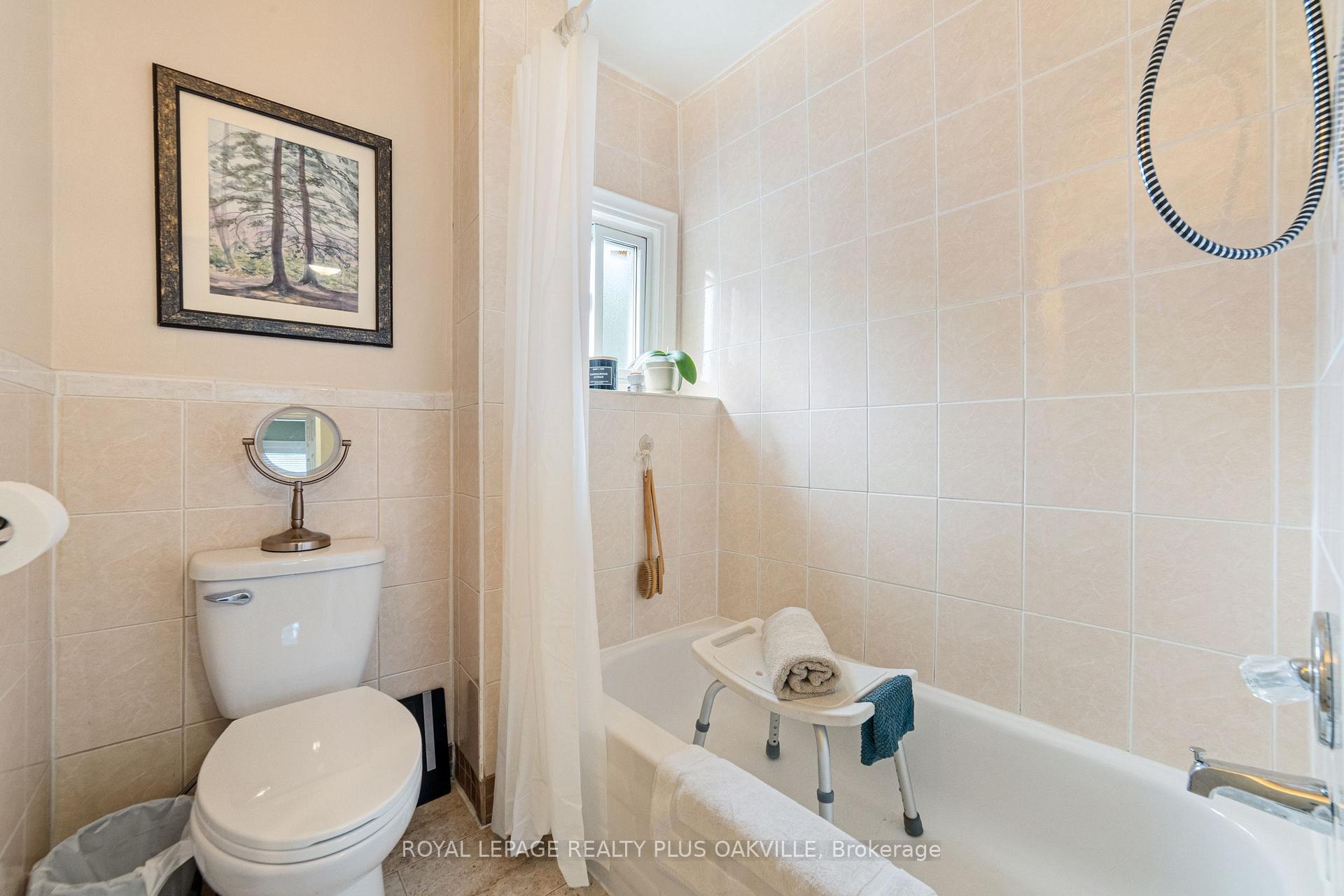 Photo 19 of 100 Case Street, Hamilton, Stripley — HOMEH