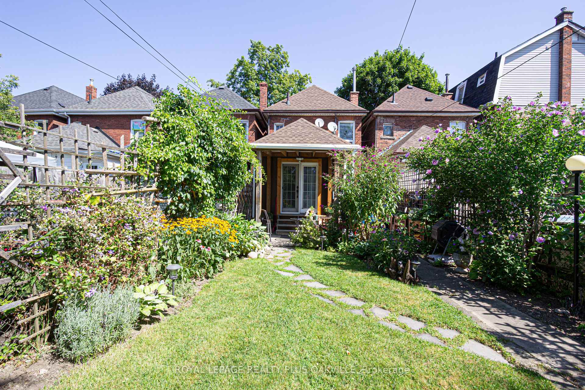 Photo 25 of 100 Case Street, Hamilton, Stripley — HOMEH