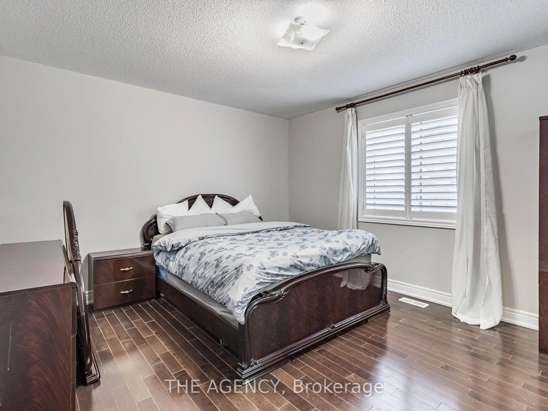Photo 22 of 2340 Thruxton Drive, Oakville, Joshua Creek — HOMEH