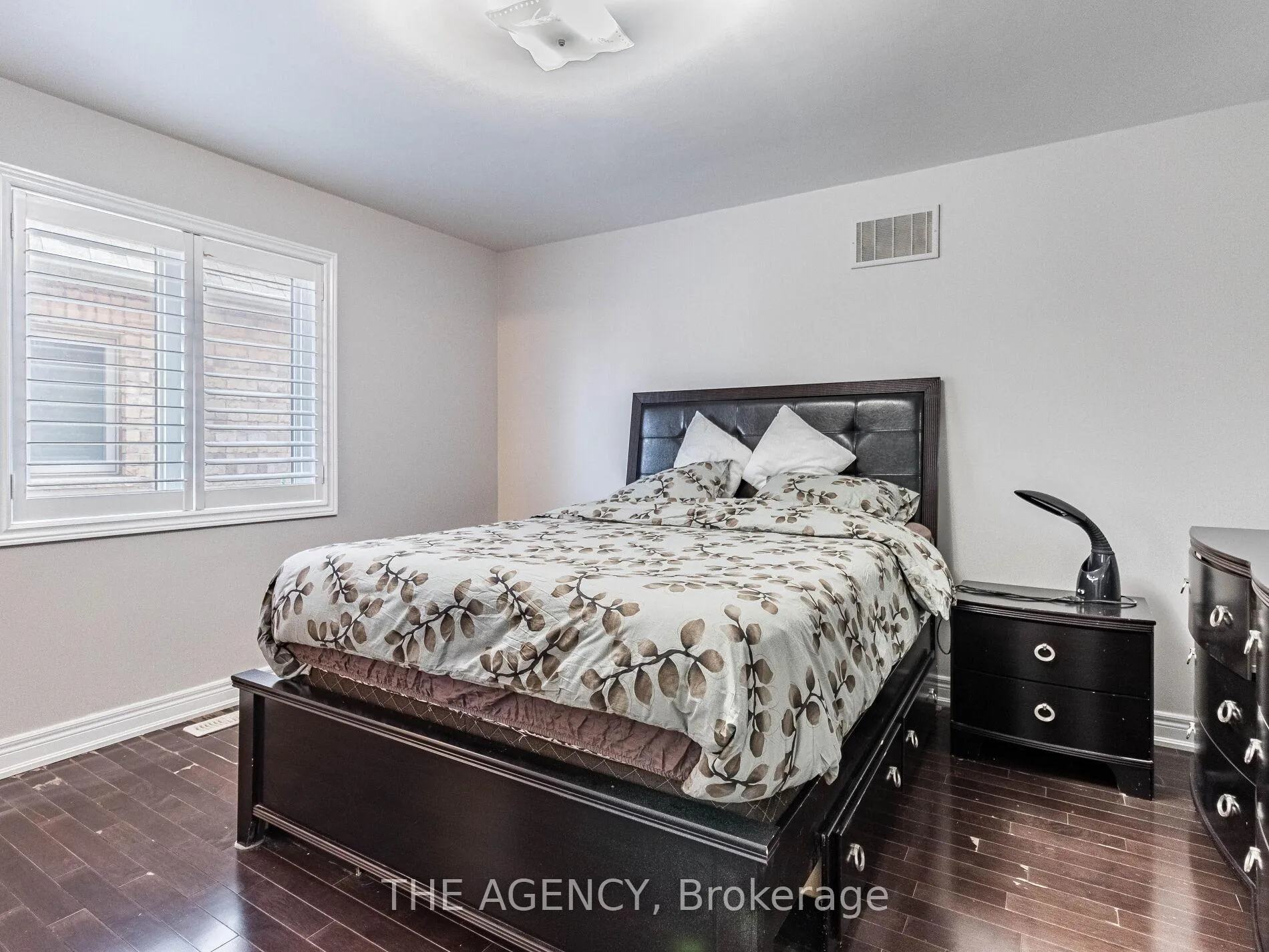 Photo 25 of 2340 Thruxton Drive, Oakville, Joshua Creek — HOMEH