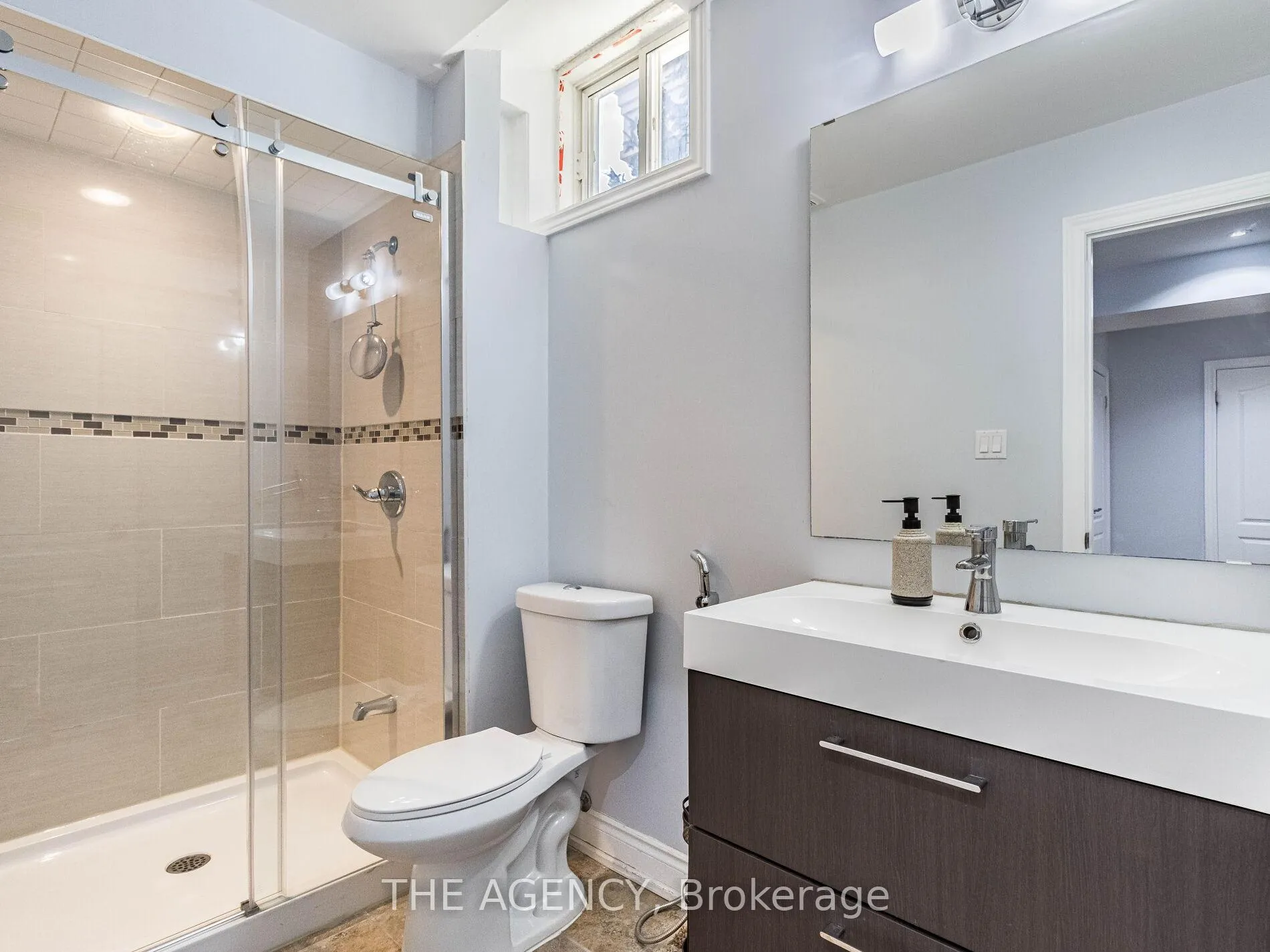 Photo 38 of 2340 Thruxton Drive, Oakville, Joshua Creek — HOMEH