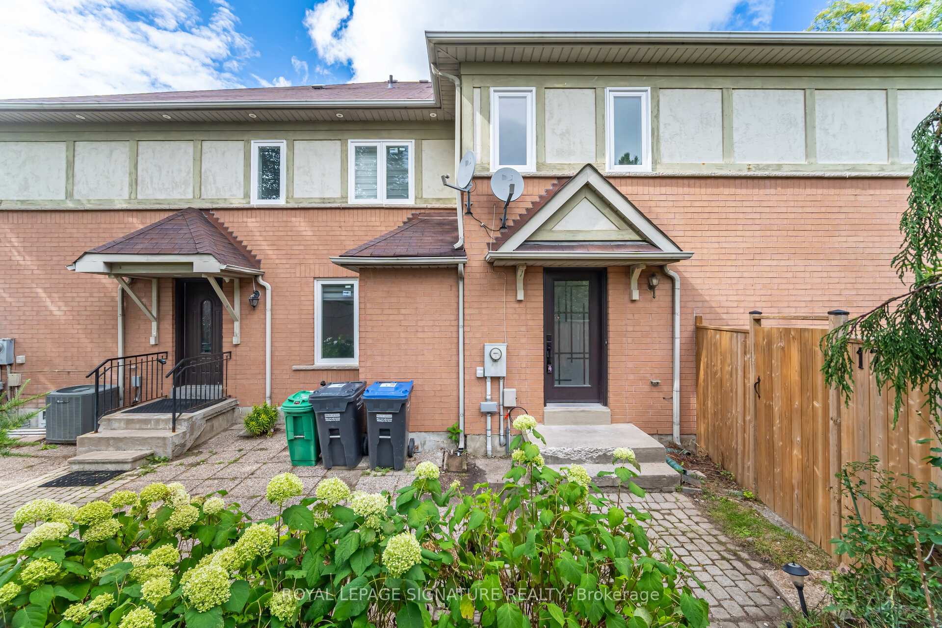 Photo 1 of 17 Quail Feather Crescent, Brampton, Sandringham-Wellington — HOMEH