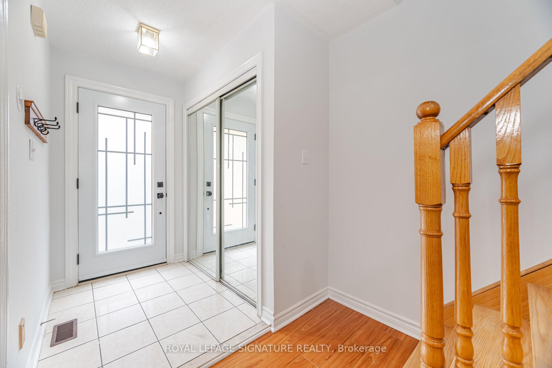 Photo 5 of 17 Quail Feather Crescent, Brampton, Sandringham-Wellington — HOMEH