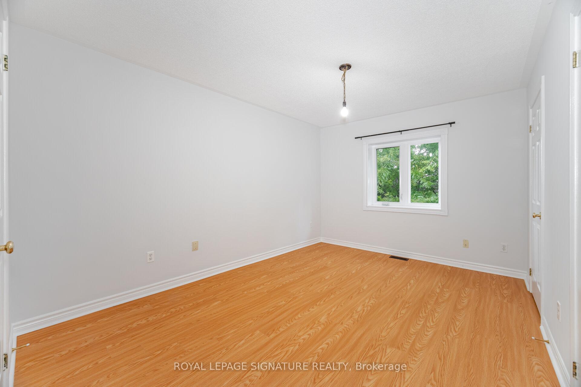 Photo 14 of 17 Quail Feather Crescent, Brampton, Sandringham-Wellington — HOMEH