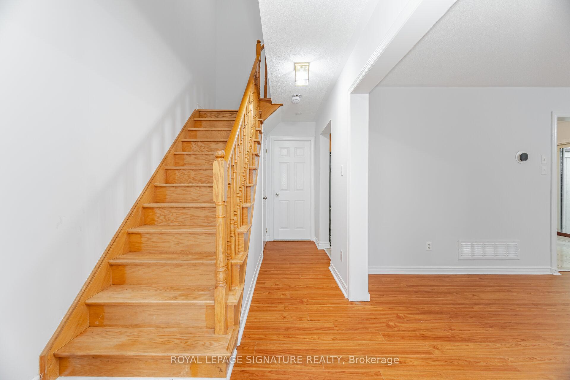 Photo 21 of 17 Quail Feather Crescent, Brampton, Sandringham-Wellington — HOMEH