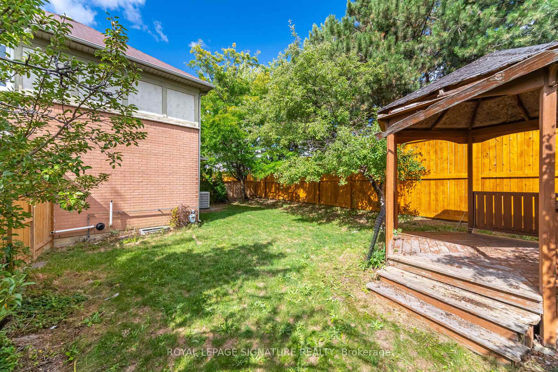 Photo 33 of 17 Quail Feather Crescent, Brampton, Sandringham-Wellington — HOMEH