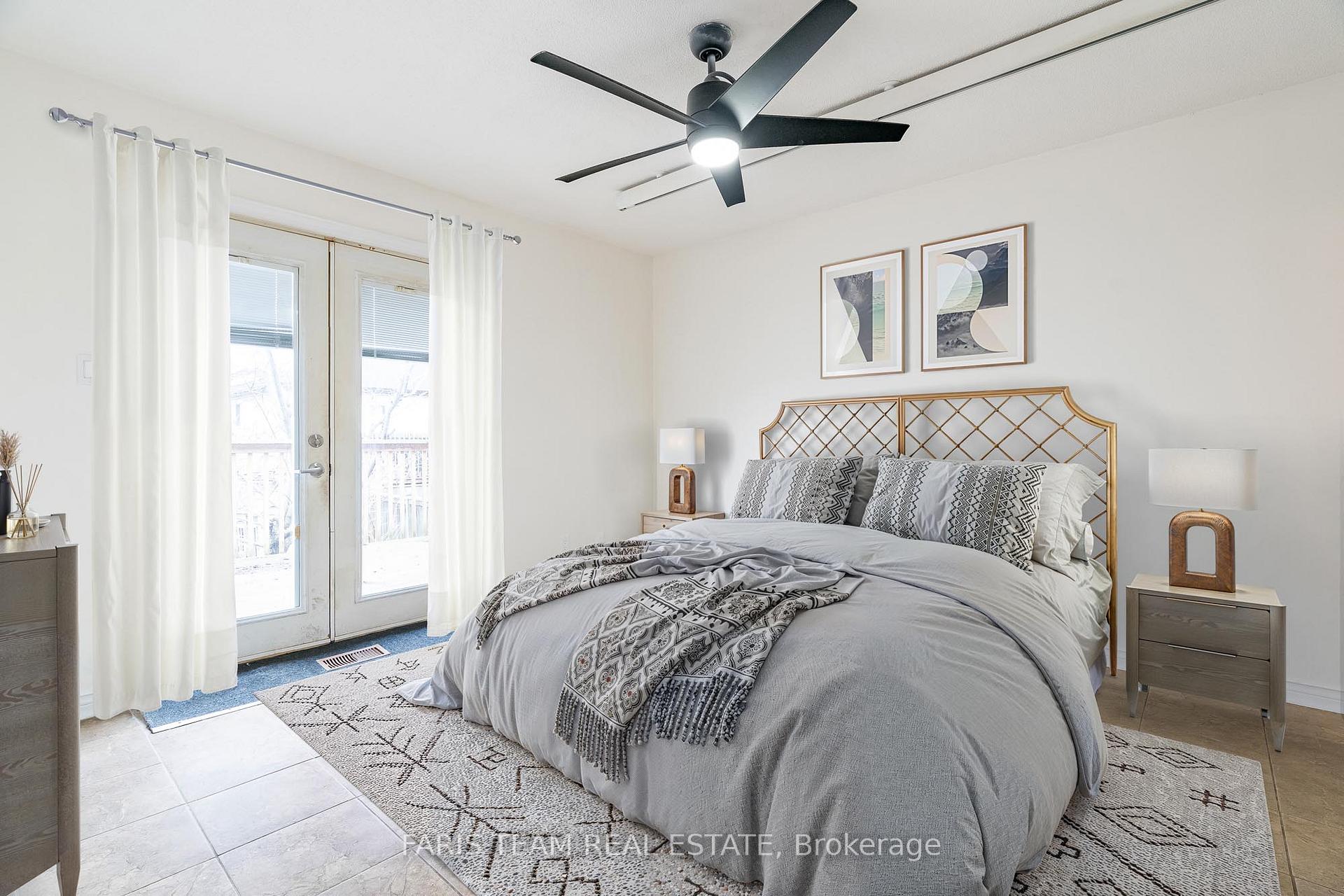 Photo 12 of 136 Fox Run, Barrie, Letitia Heights — HOMEH