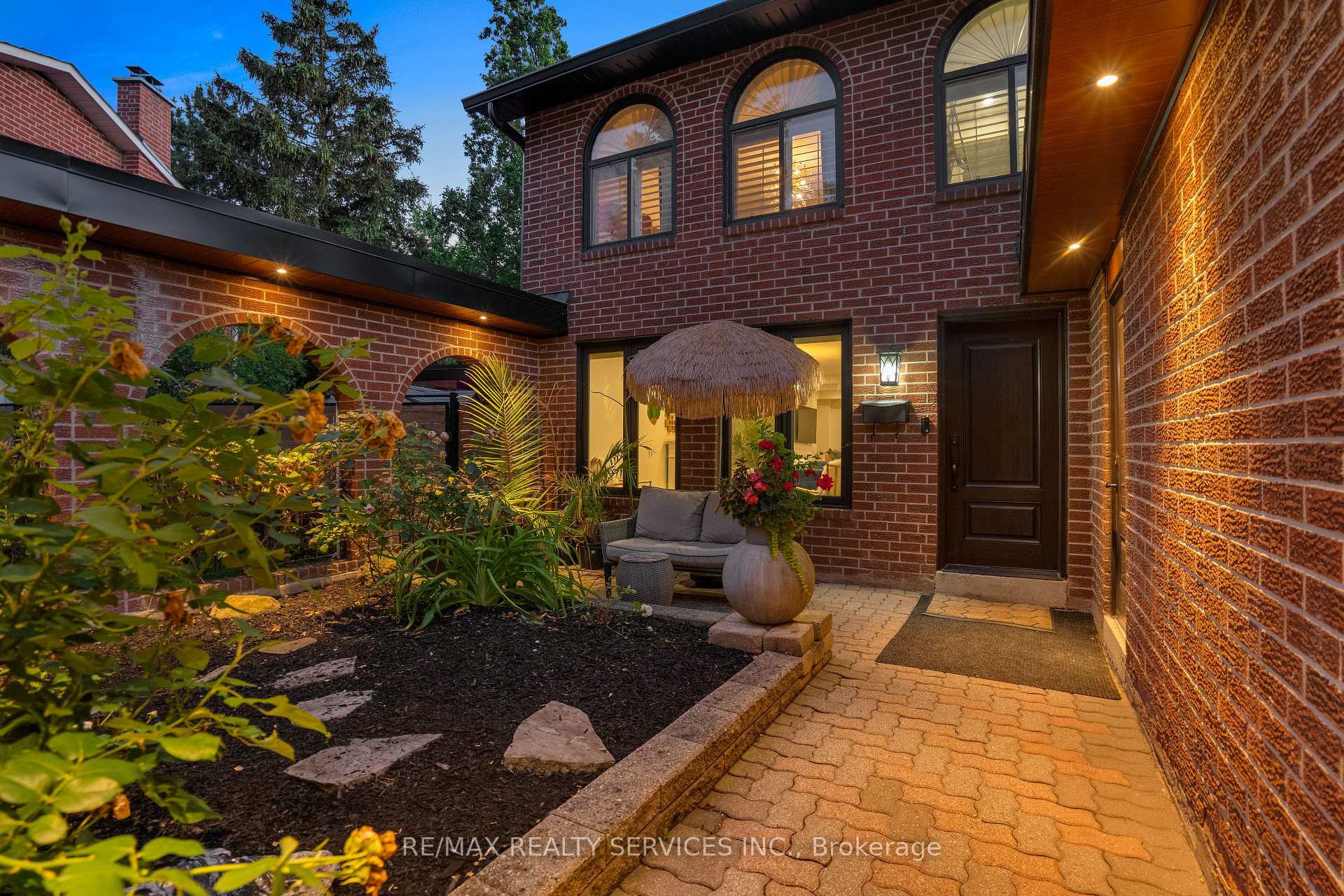 Photo 3 of 24 Marlow Place, Brampton, Central Park — HOMEH