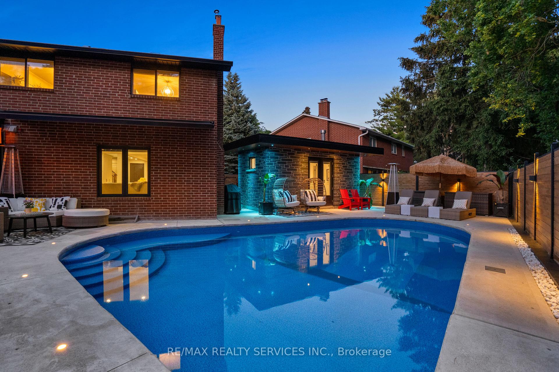 Photo 10 of 24 Marlow Place, Brampton, Central Park — HOMEH