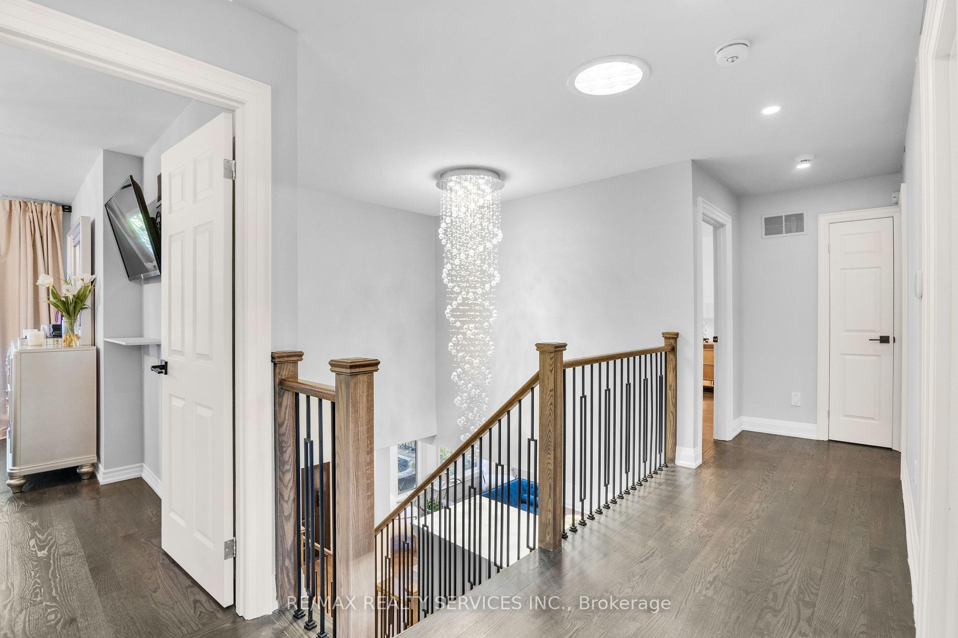 Photo 23 of 24 Marlow Place, Brampton, Central Park — HOMEH