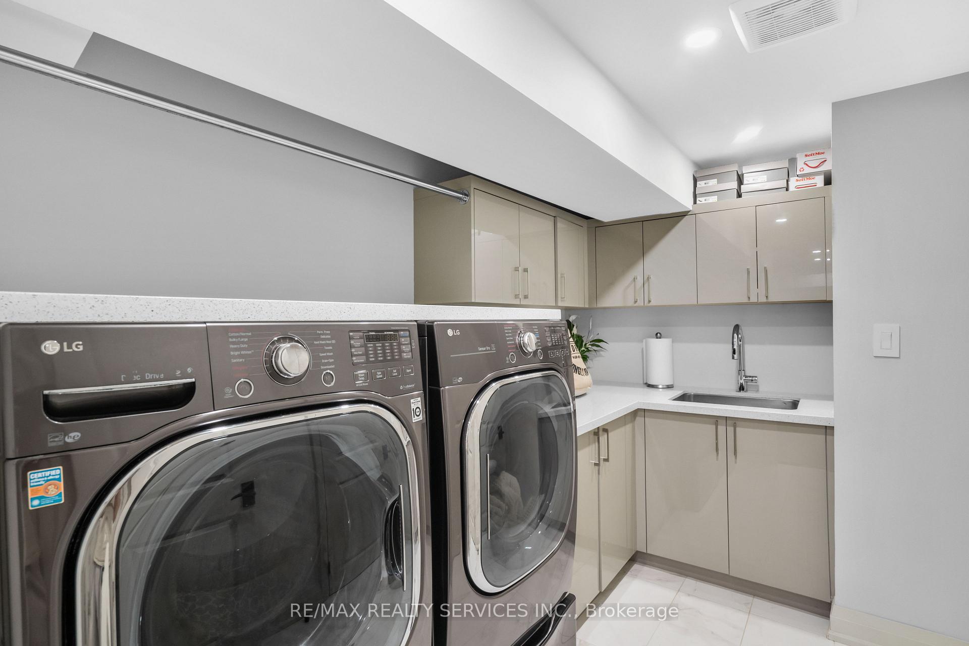 Photo 39 of 24 Marlow Place, Brampton, Central Park — HOMEH