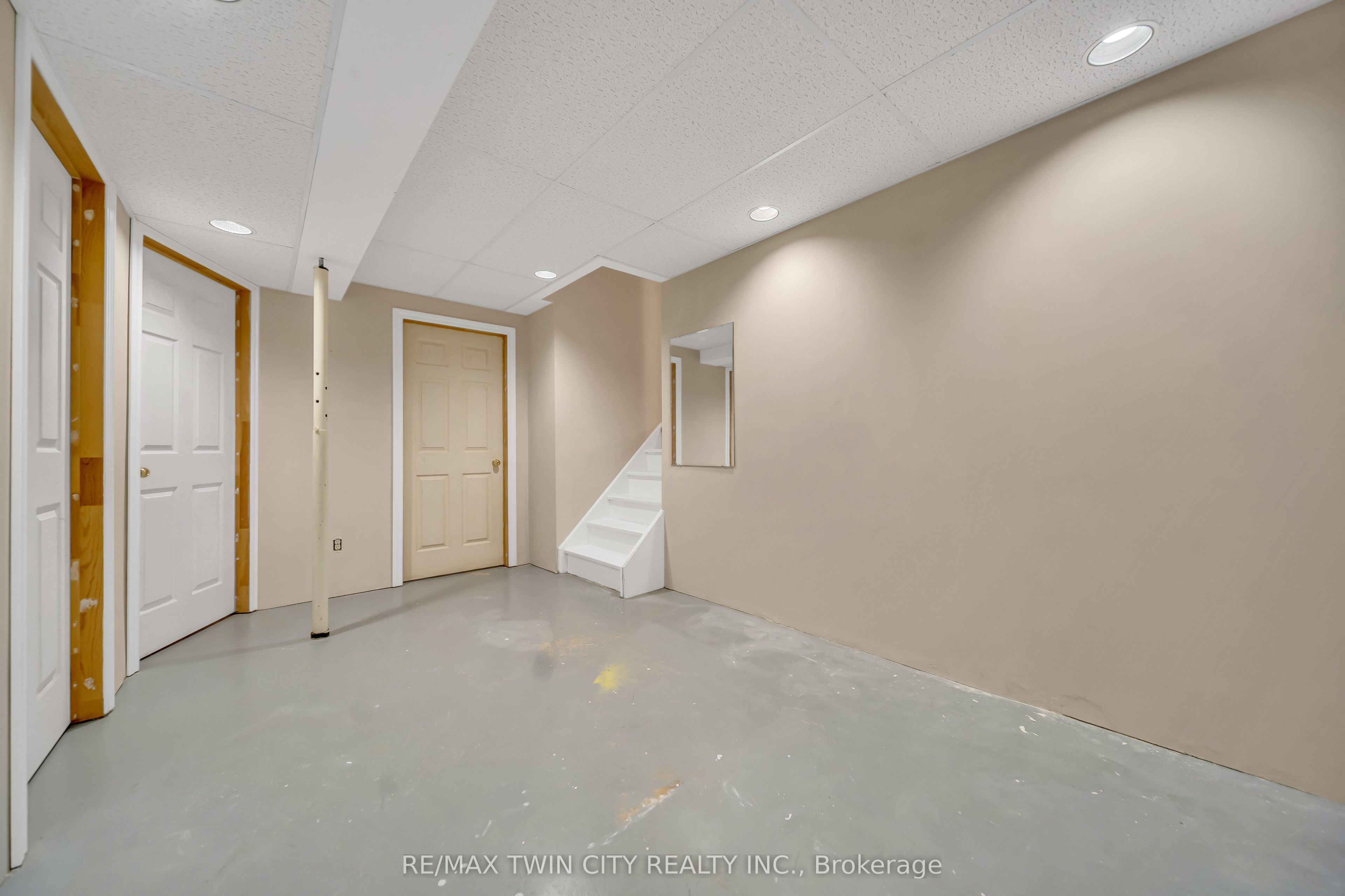 Photo 72 of 21 Oneida Place, Kitchener, Centreville Chicopee — HOMEH
