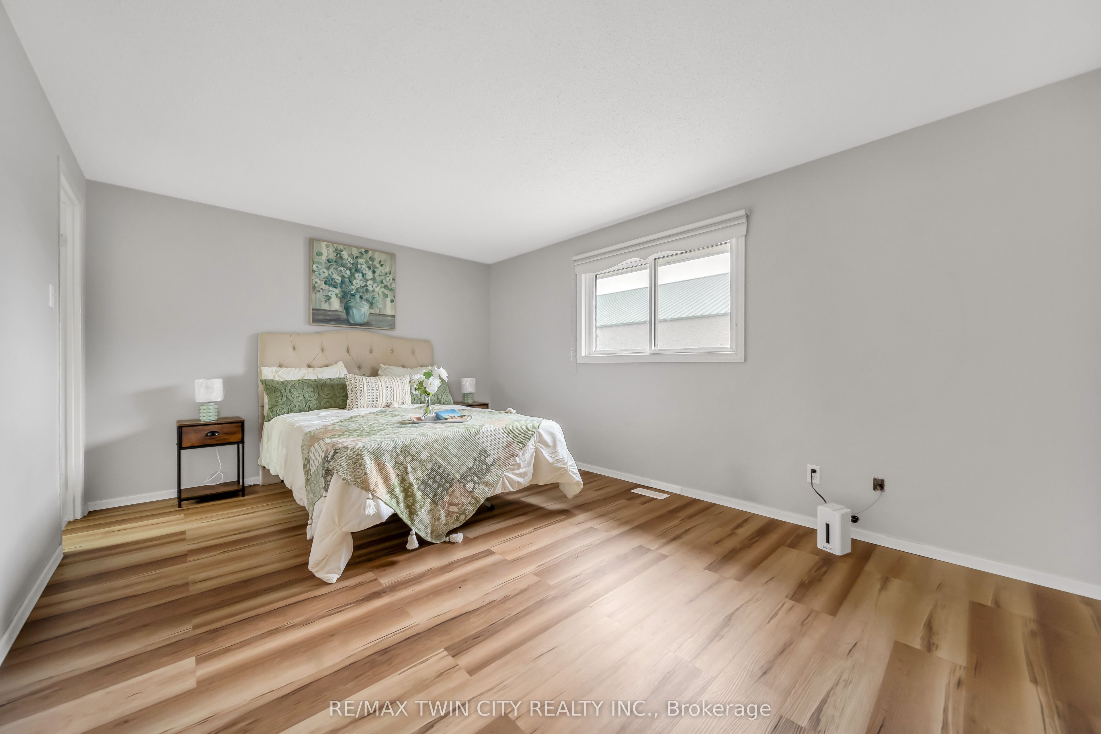 Photo 62 of 21 Oneida Place, Kitchener, Centreville Chicopee — HOMEH