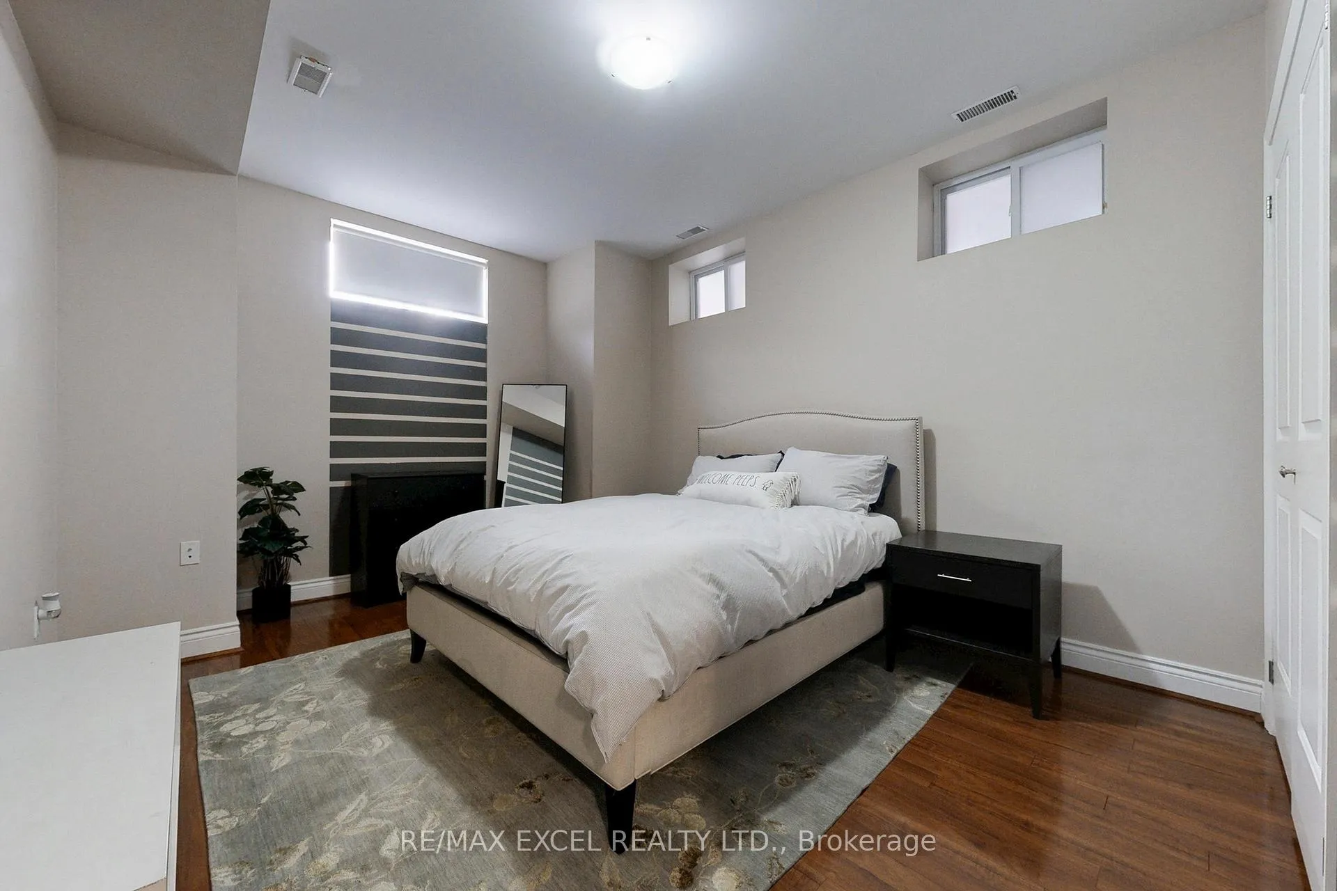 Photo 41 of 90 Fairleigh Crescent, Toronto, Forest Hill North — HOMEH