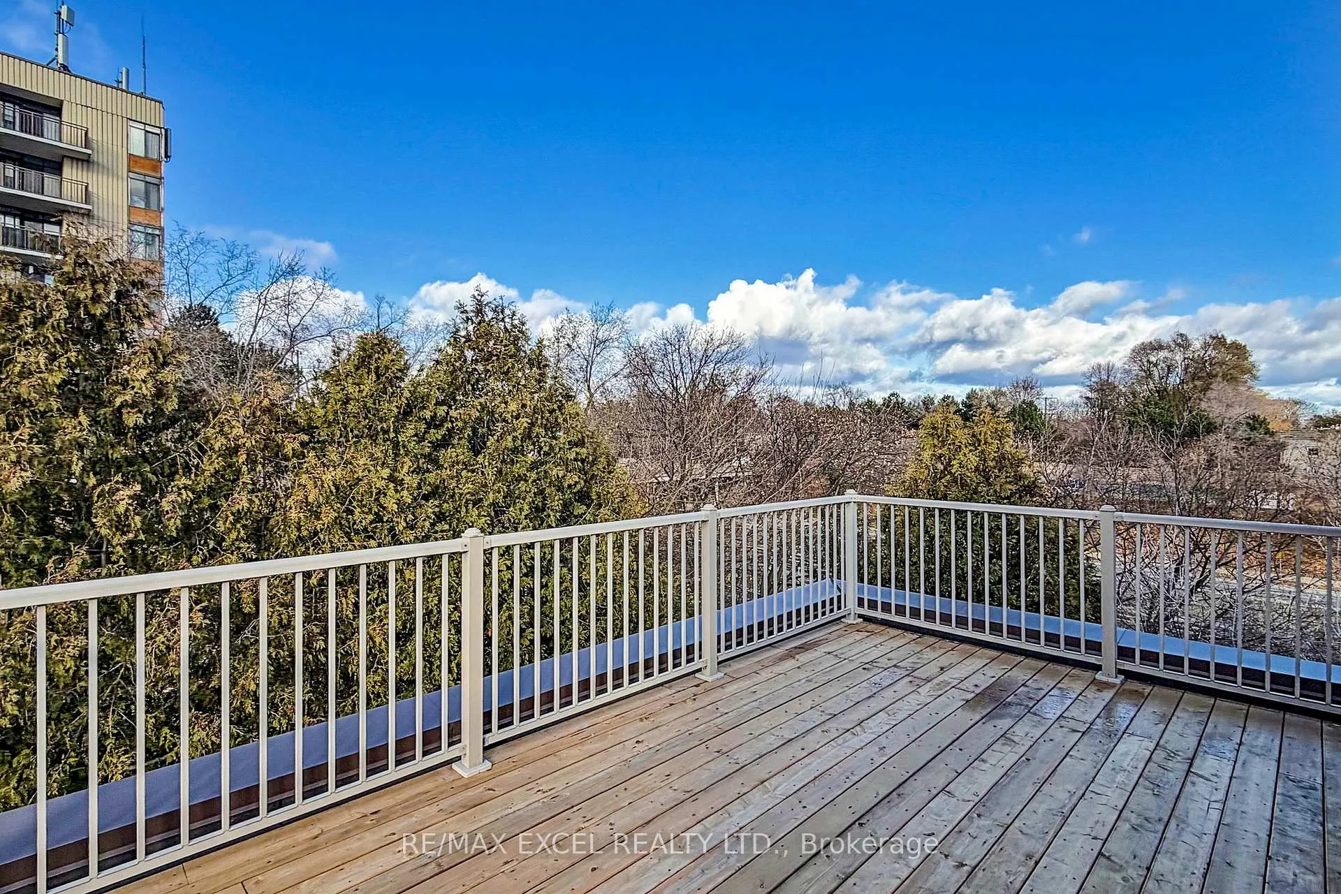 Photo 45 of 90 Fairleigh Crescent, Toronto, Forest Hill North — HOMEH