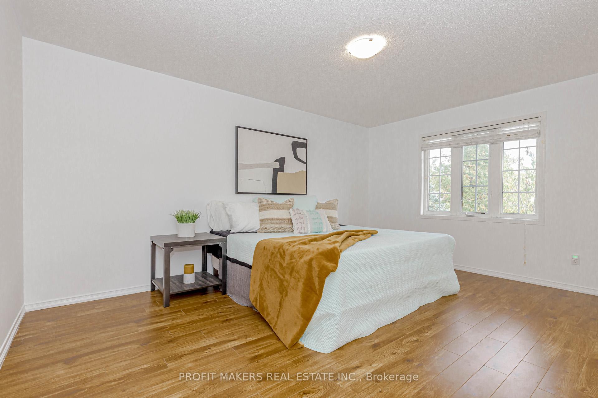 Photo 15 of 54 Trudelle Crescent, Brampton, Fletcher's Meadow — HOMEH