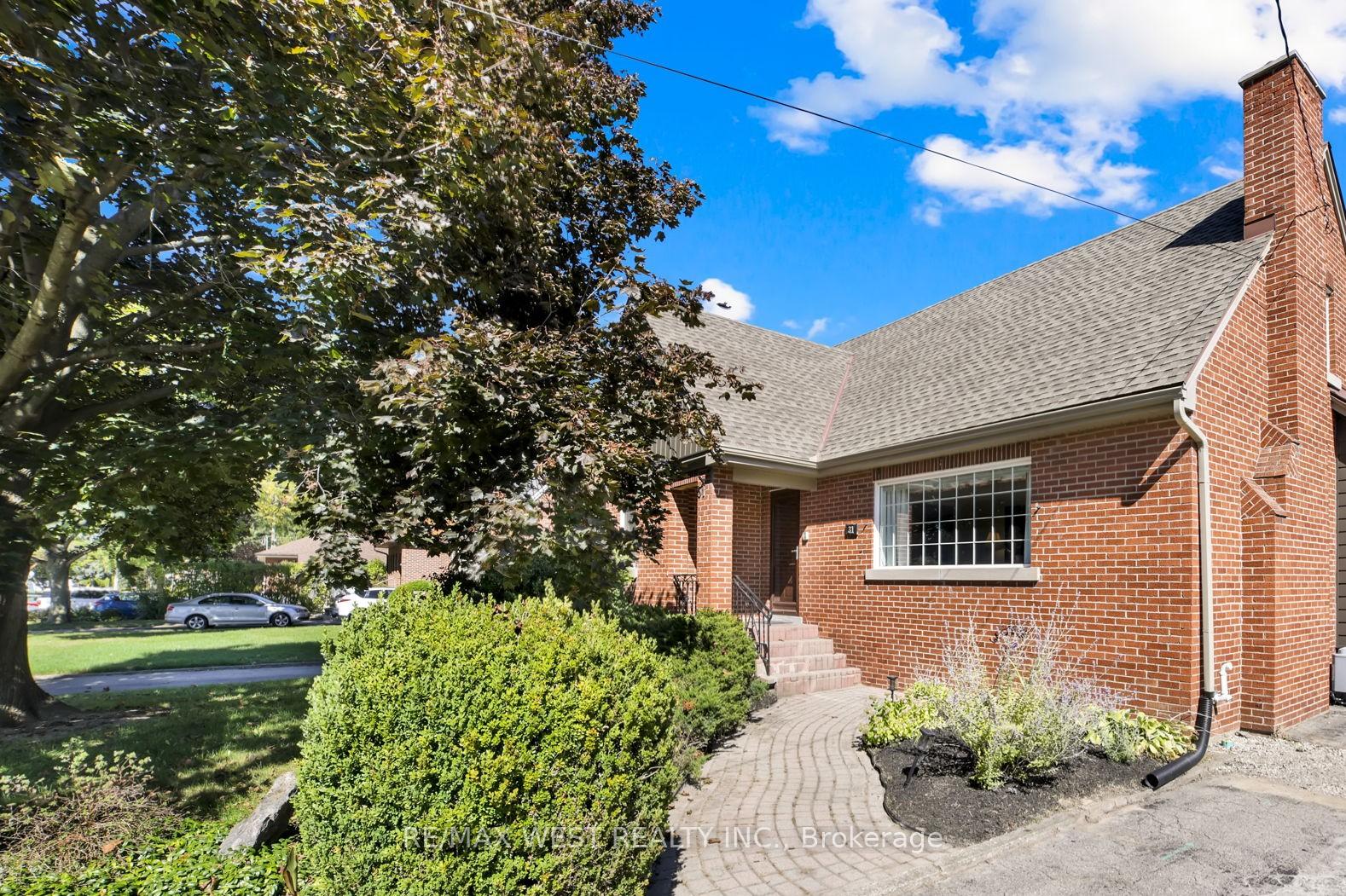 Front of 31 Lower Horning Road