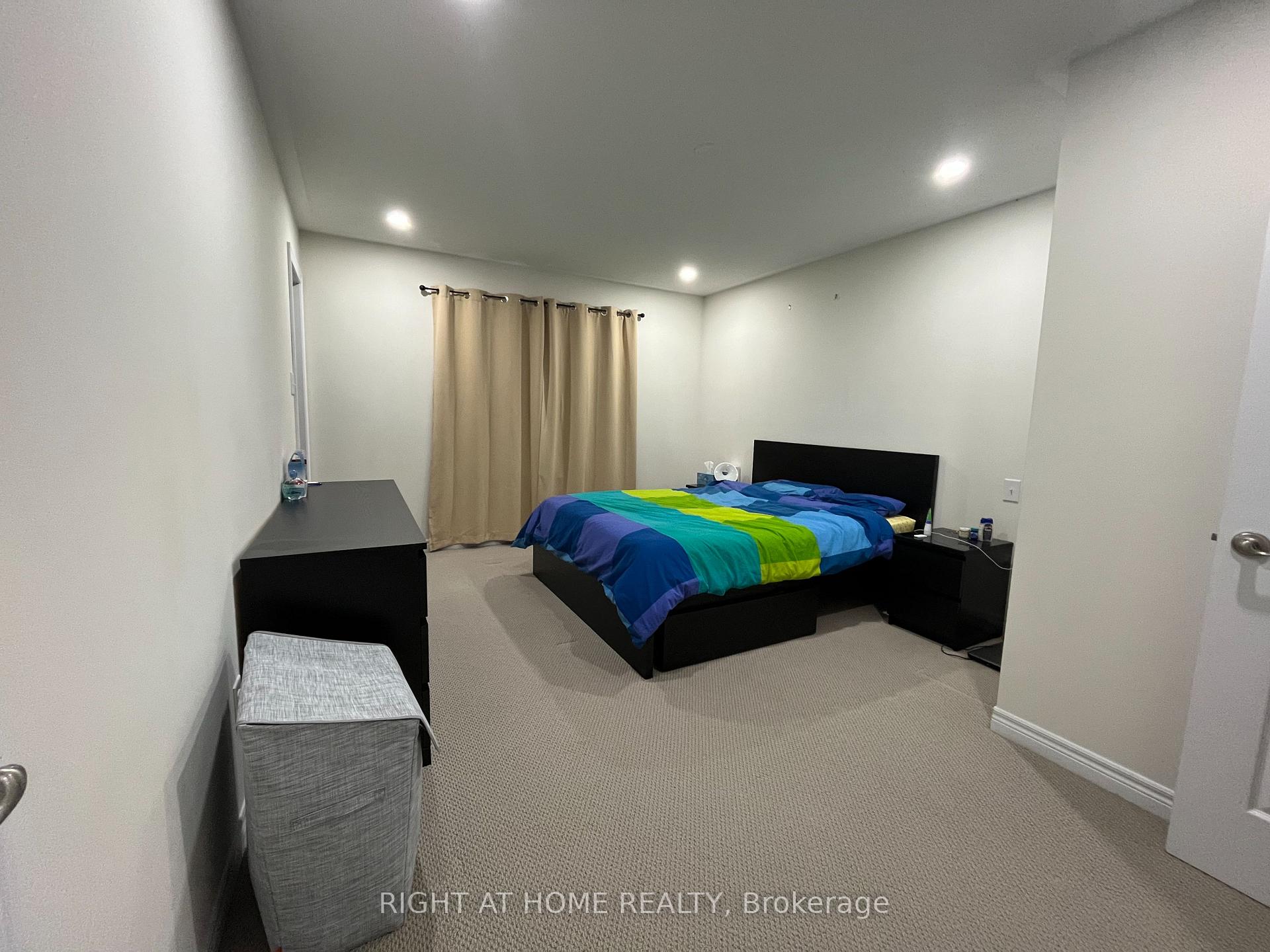 Photo 6 of 25 Sea Drifter Crescent, Brampton, Bram East — HOMEH