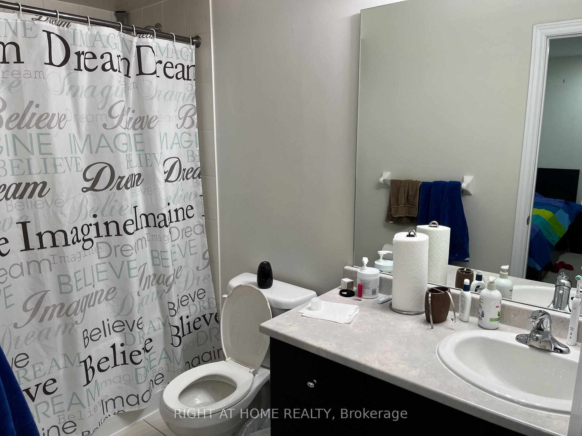 Photo 8 of 25 Sea Drifter Crescent, Brampton, Bram East — HOMEH