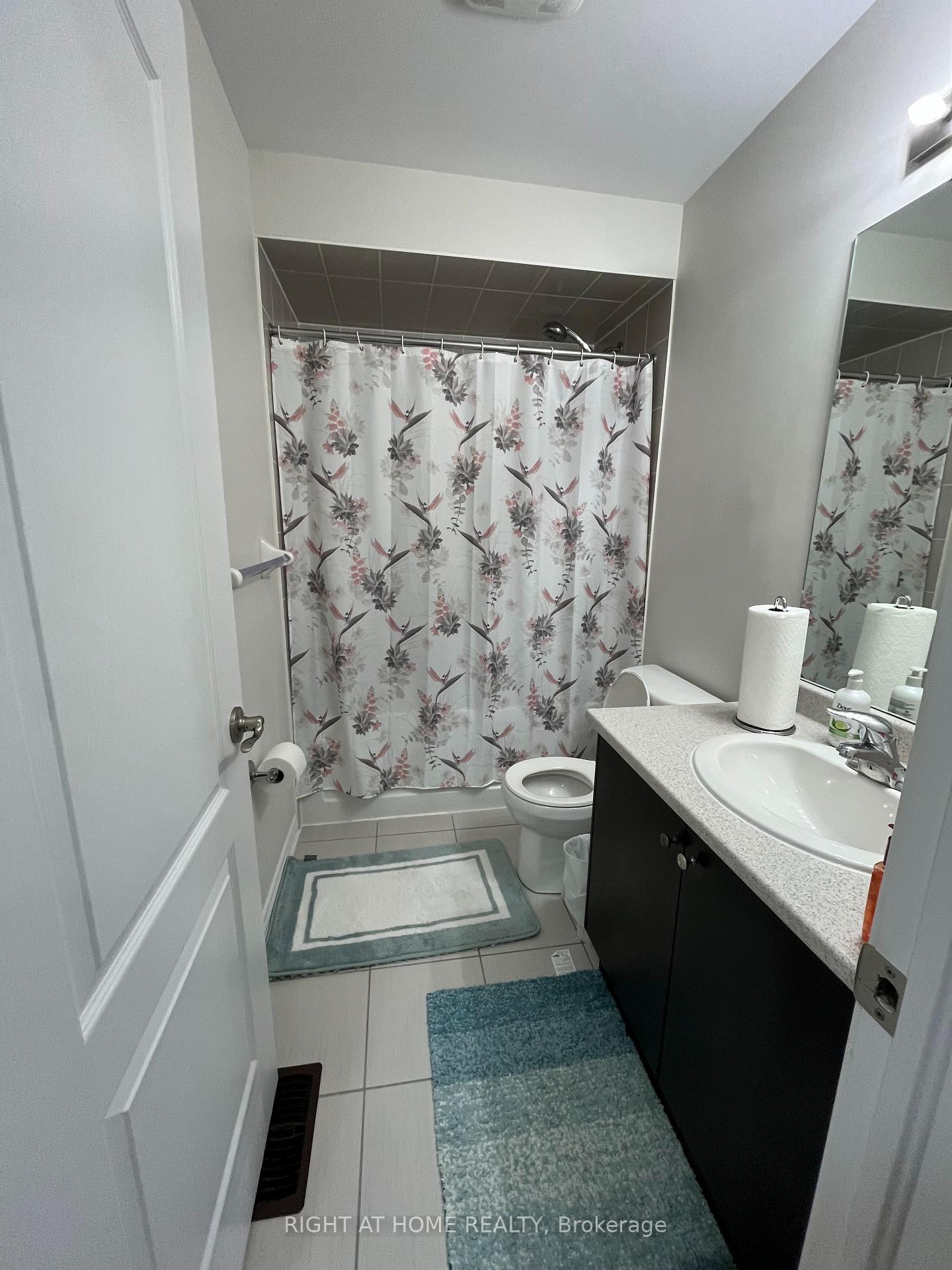 Photo 9 of 25 Sea Drifter Crescent, Brampton, Bram East — HOMEH