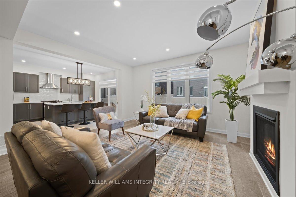 Photo 11 of 368 Cloyne Crescent, Ottawa, Barrhaven - Half Moon Bay — HOMEH