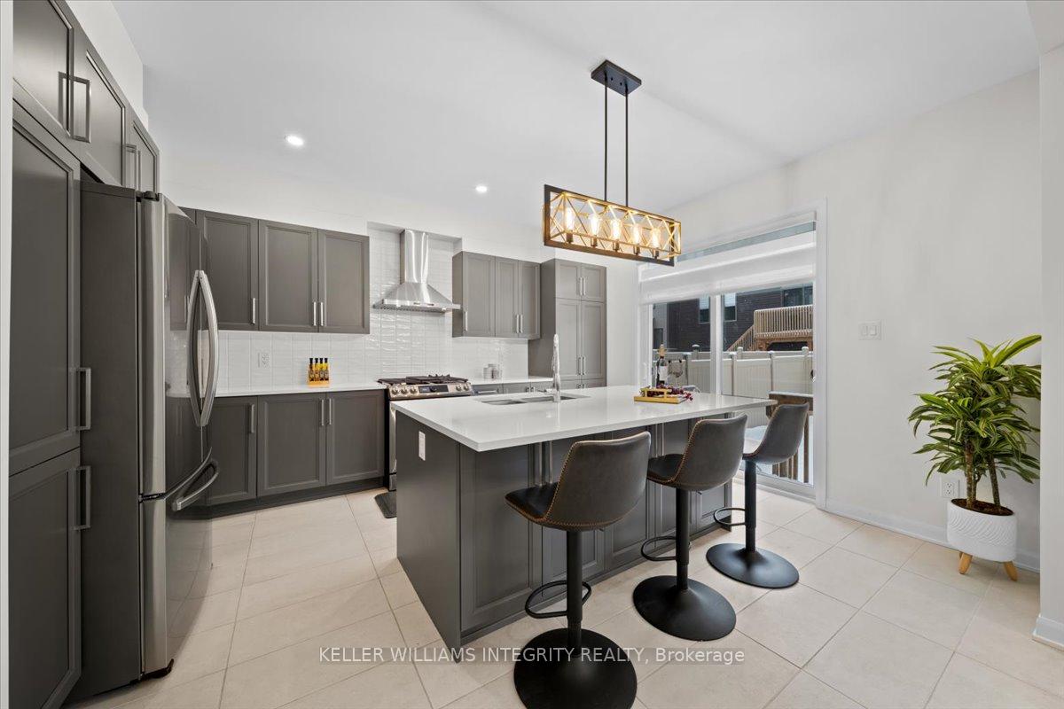 Photo 14 of 368 Cloyne Crescent, Ottawa, Barrhaven - Half Moon Bay — HOMEH