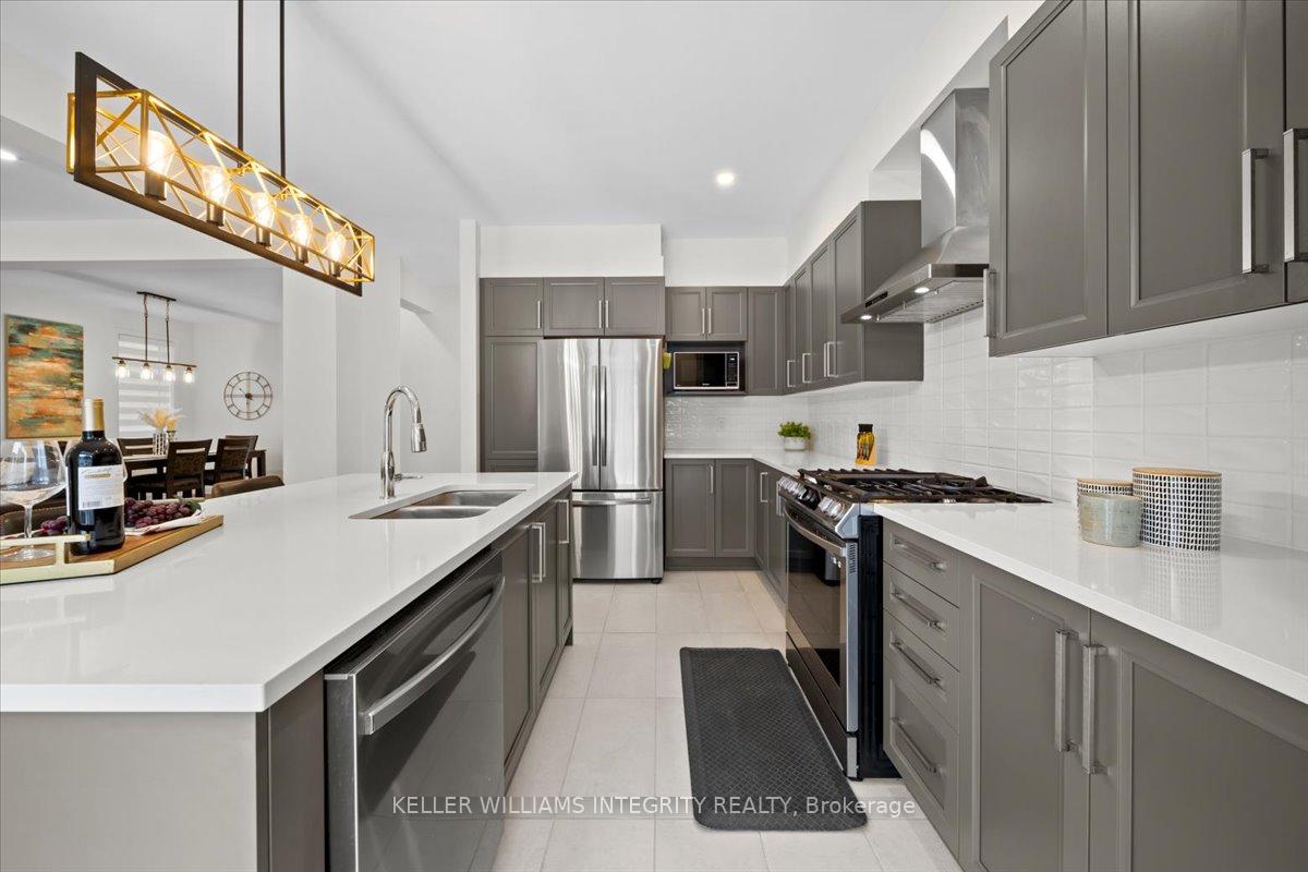 Photo 15 of 368 Cloyne Crescent, Ottawa, Barrhaven - Half Moon Bay — HOMEH